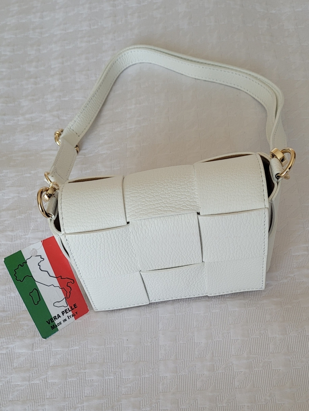 Vera Pelle Cassette Crossbody Bag